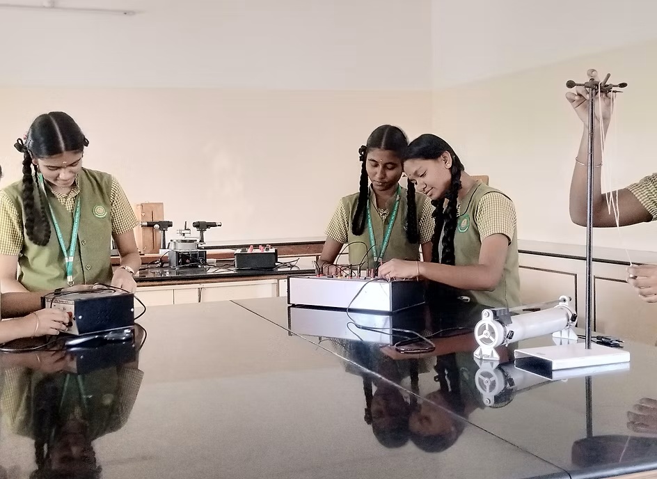 SRINARYANISCHOOL2